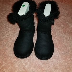 Girls boots